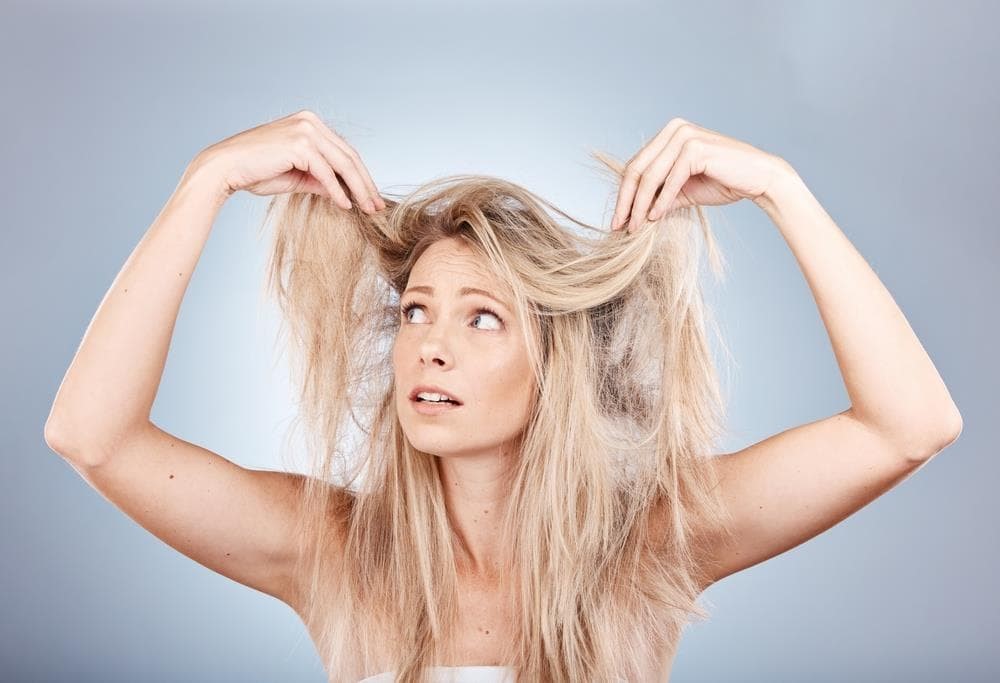 ¿Qué es el tratamiento anti-frizz?